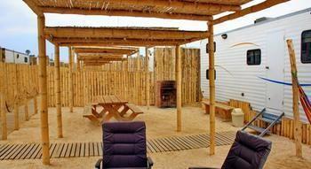 Bamboo Hotel 2*